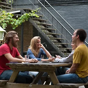 https://shelter-city-christian-hostel.amsterdamhotelsnl.com